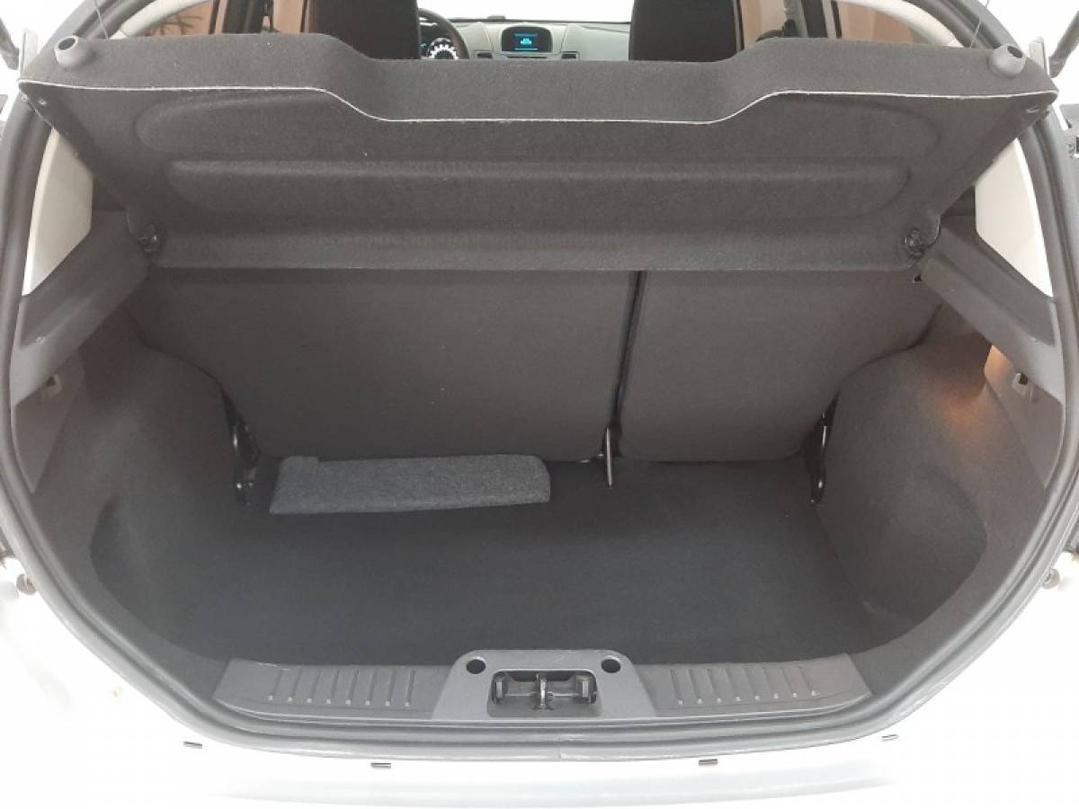 FORD - FIESTA - 2017/2017 - Prata - R$ 54.900,00