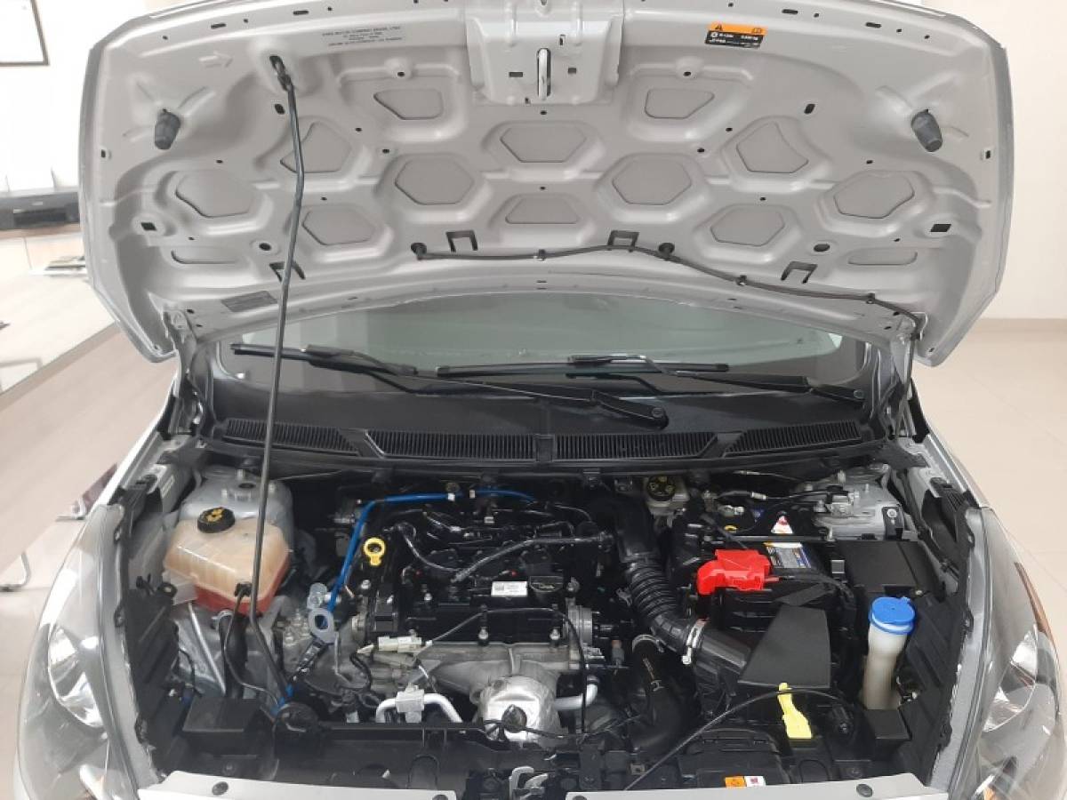 FORD - KA - 2018/2019 - Prata - R$ 49.900,00