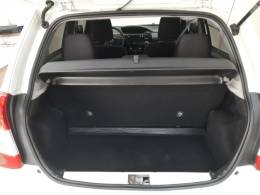 TOYOTA - ETIOS - 2016/2017 - Branca - R$ 59.900,00