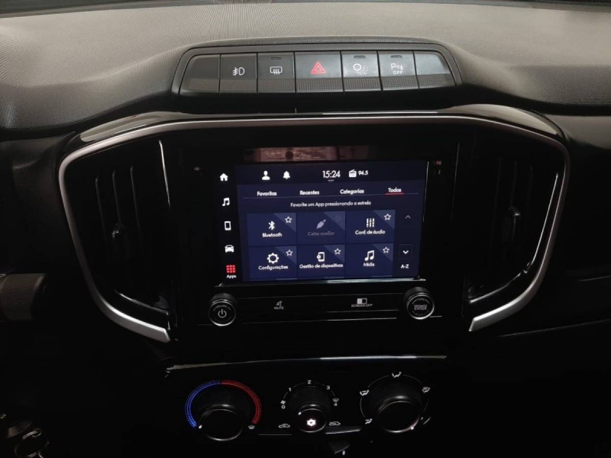 FIAT - STRADA - 2022/2022 - Prata - R$ 105.900,00