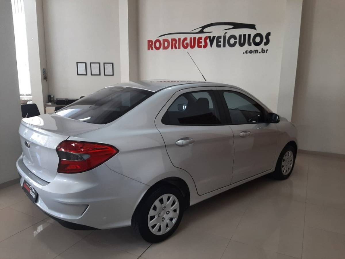 FORD - KA + - 2020/2021 - Prata - R$ 54.900,00