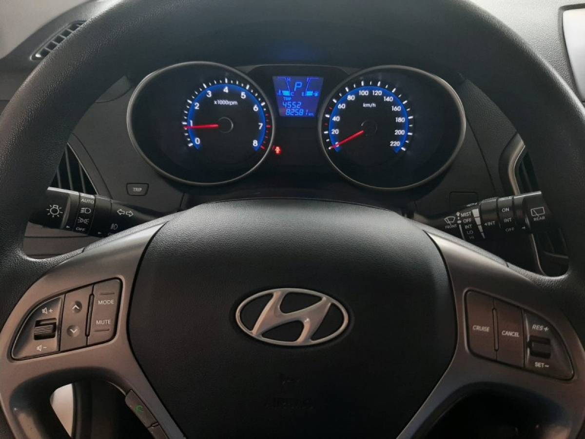 HYUNDAI - IX35 - 2019/2020 - Prata - R$ 95.900,00