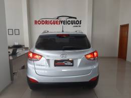 HYUNDAI - IX35 - 2010/2011 - Prata - R$ 59.900,00