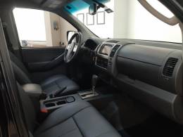 NISSAN - FRONTIER - 2012/2013 - Preta - R$ 104.900,00