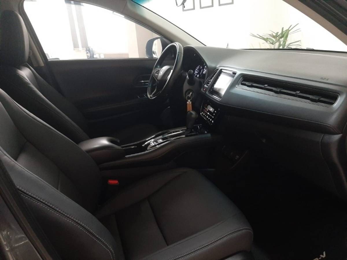 HONDA - HR-V - 2020/2020 - Cinza - R$ 109.900,00