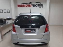 HONDA - FIT - 2013/2014 - Prata - R$ 58.900,00