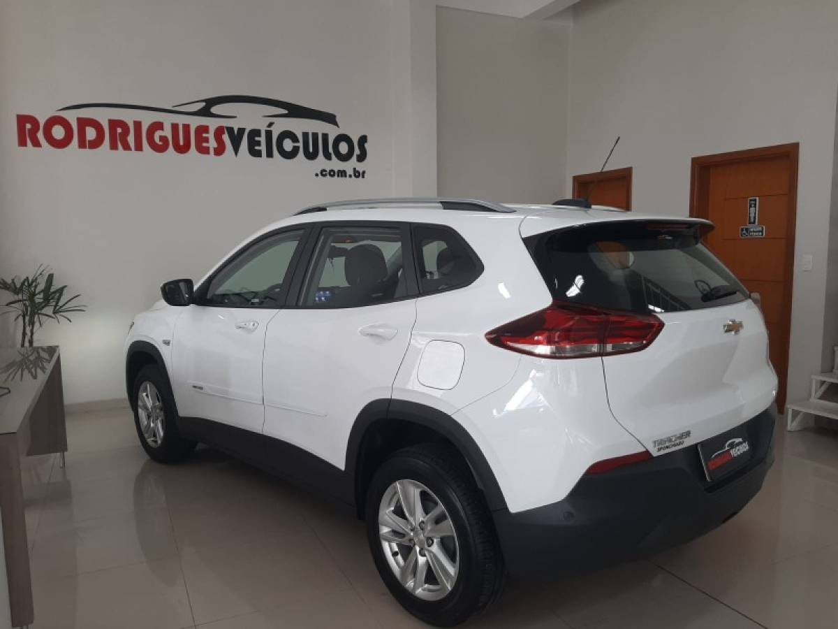 CHEVROLET - TRACKER - 2020/2021 - Branca - R$ 98.900,00