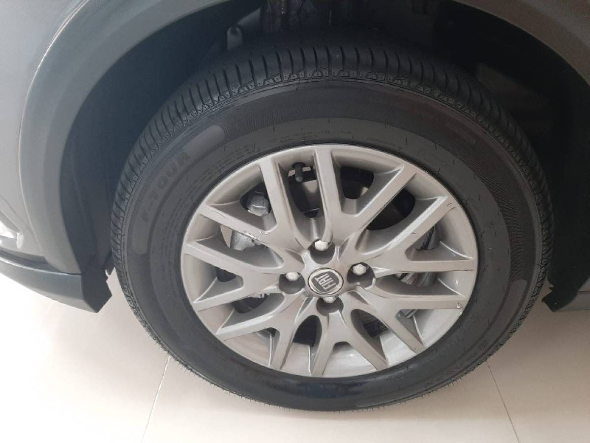 FIAT - ARGO - 2019/2020 - Cinza - R$ 71.900,00