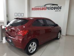 CHEVROLET - ONIX - 2019/2019 - Vermelha - R$ 65.900,00