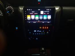 TOYOTA - HILUX SW4 - 2018/2018 - Prata - R$ 229.000,00