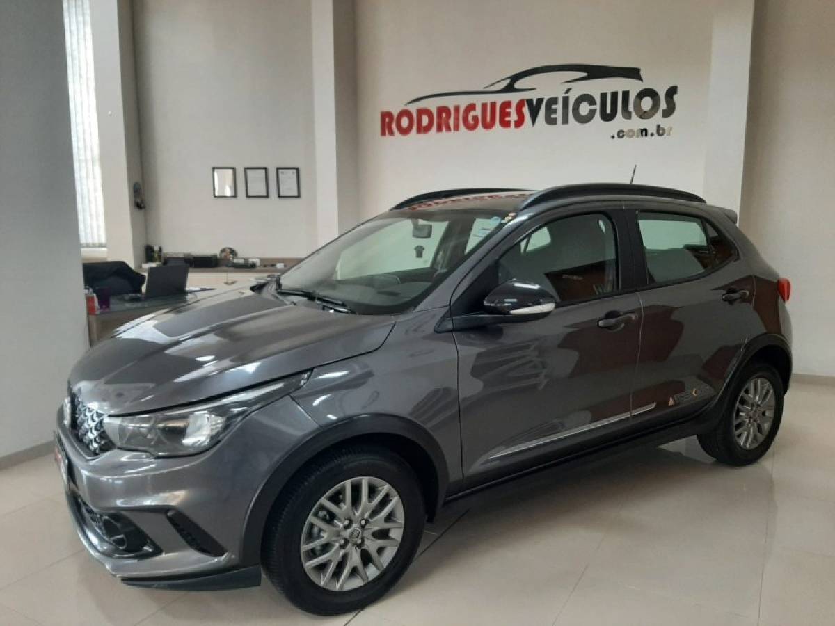 FIAT - ARGO - 2019/2020 - Cinza - R$ 71.900,00