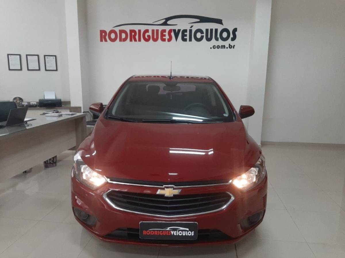 CHEVROLET - ONIX - 2019/2019 - Vermelha - R$ 65.900,00