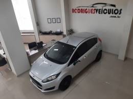 FORD - FIESTA - 2017/2017 - Prata - R$ 54.900,00