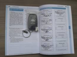 TOYOTA - COROLLA - 2023/2024 - Vermelha - R$ 175.000,00