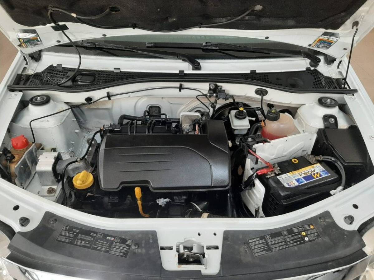 RENAULT - LOGAN - 2013/2013 - Branca - R$ 25.400,00