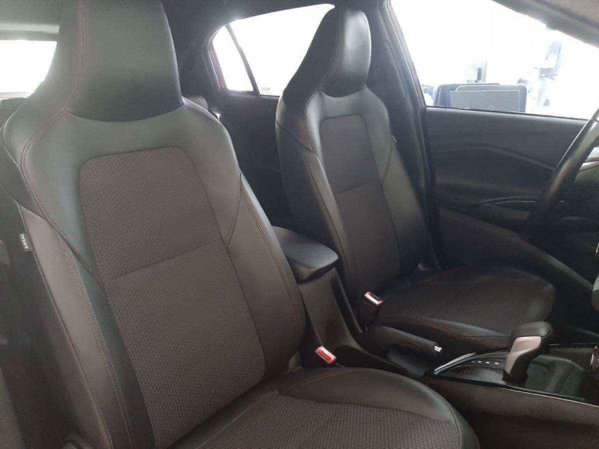 CHEVROLET - ONIX - 2021/2022 - Vermelha - R$ 77.900,00