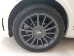 FIAT - PUNTO - 2014/2015 - Branca - R$ 54.900,00