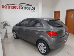 CHEVROLET - ONIX - 2014/2015 - Cinza - R$ 49.900,00