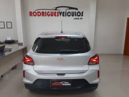 CHEVROLET - ONIX - 2020/2020 - Prata - R$ 59.900,00