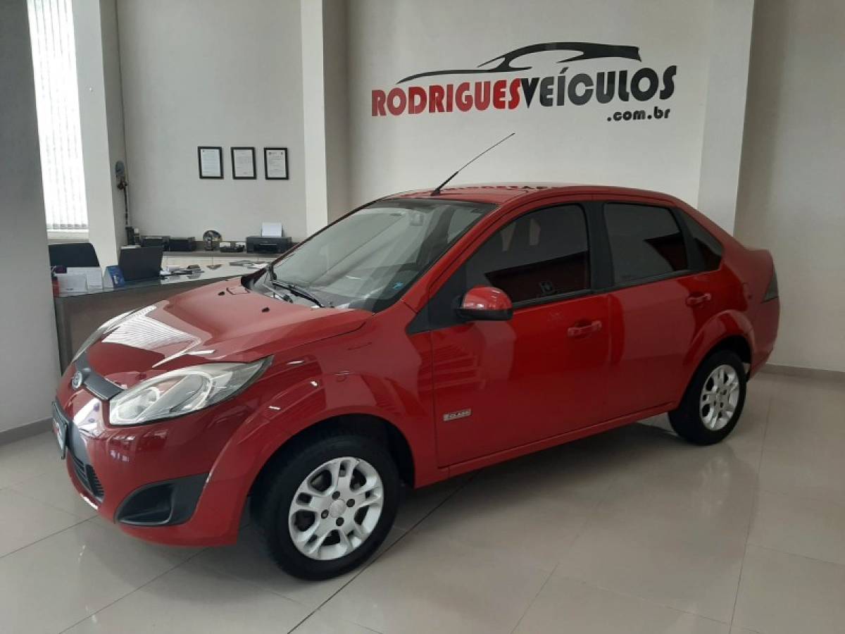 FORD - FIESTA - 2012/2012 - Vermelha - R$ 32.900,00