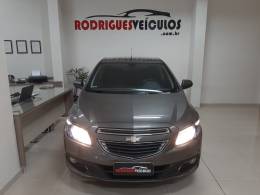 CHEVROLET - ONIX - 2014/2015 - Cinza - R$ 49.900,00