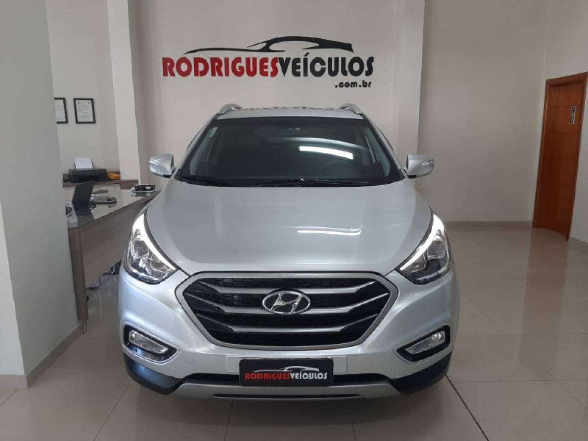 HYUNDAI - IX35 - 2020/2021 - Prata - R$ 98.900,00