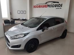 FORD - FIESTA - 2017/2017 - Prata - R$ 54.900,00
