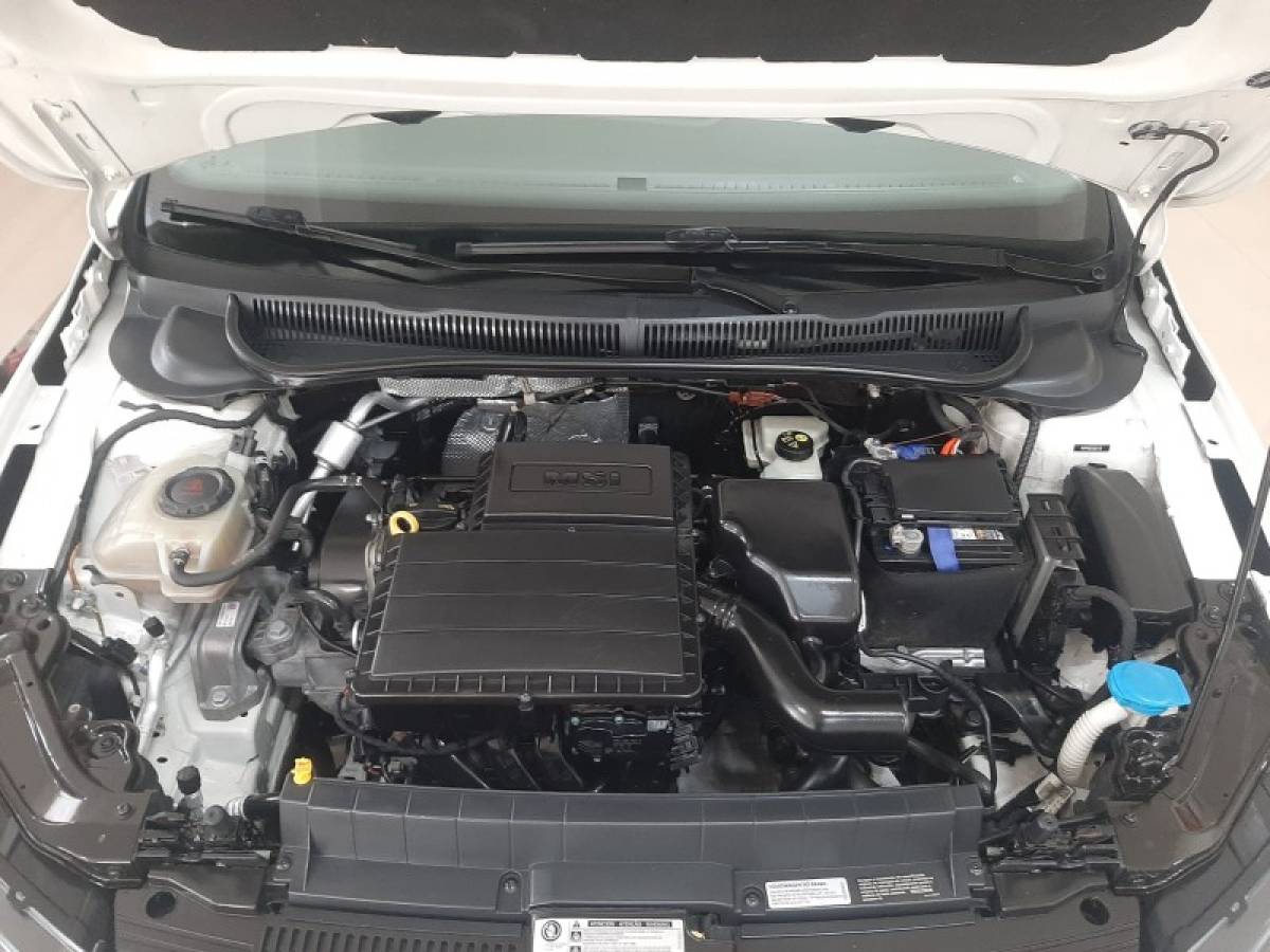 VOLKSWAGEN - POLO - 2019/2019 - Branca - R$ 64.900,00
