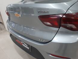 CHEVROLET - ONIX - 2023/2024 - Prata - R$ 92.900,00