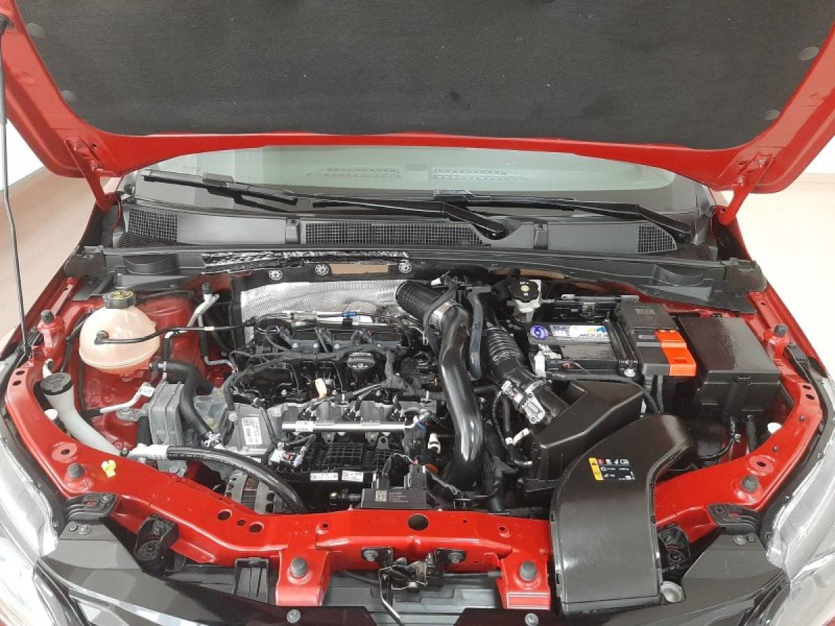 CHEVROLET - ONIX - 2021/2022 - Vermelha - R$ 77.900,00