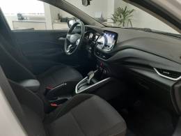 CHEVROLET - ONIX - 2022/2023 - Branca - R$ 88.900,00