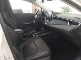 TOYOTA - COROLLA - 2020/2021 - Branca - R$ 134.900,00