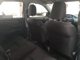 TOYOTA - ETIOS - 2016/2017 - Branca - R$ 59.900,00