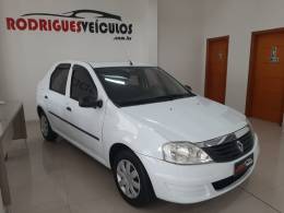 RENAULT - LOGAN - 2013/2013 - Branca - R$ 25.400,00