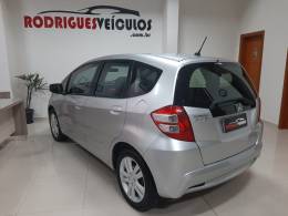 HONDA - FIT - 2013/2014 - Prata - R$ 58.900,00