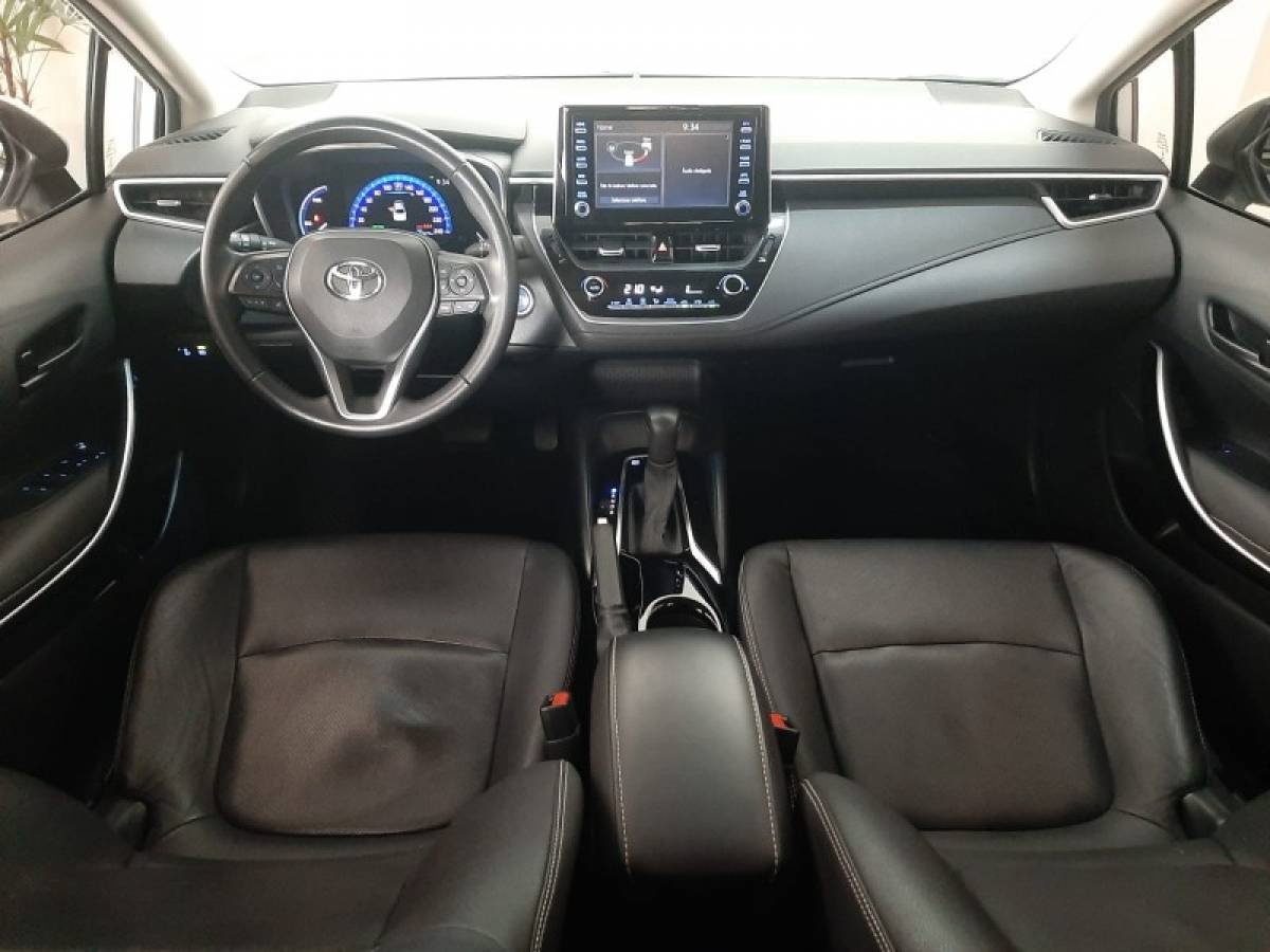 TOYOTA - COROLLA - 2020/2021 - Branca - R$ 134.900,00