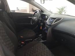 HYUNDAI - HB20 - 2017/2018 - Branca - R$ 64.900,00