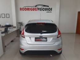 FORD - FIESTA - 2017/2017 - Prata - R$ 54.900,00
