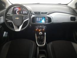 CHEVROLET - ONIX - 2018/2019 - Branca - R$ 62.900,00