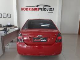 FORD - FIESTA - 2012/2012 - Vermelha - R$ 32.900,00