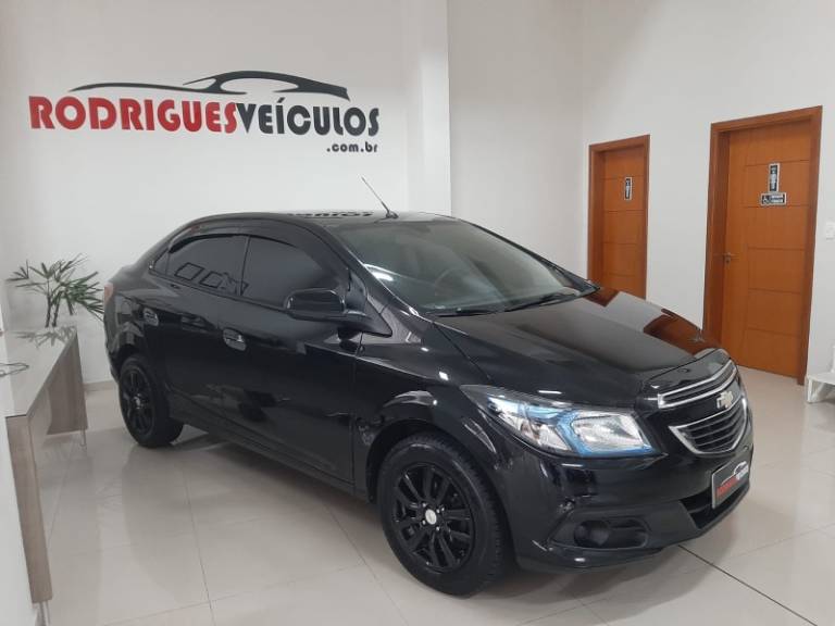 CHEVROLET - PRISMA - 2013/2013 - Preta - R$ 44.900,00