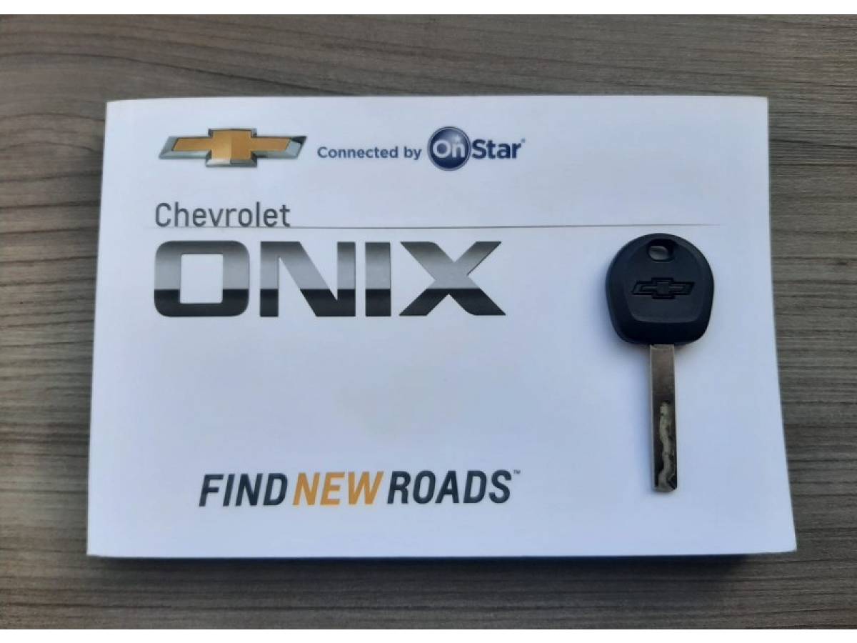 CHEVROLET - ONIX - 2020/2021 - Vermelha - R$ 68.900,00