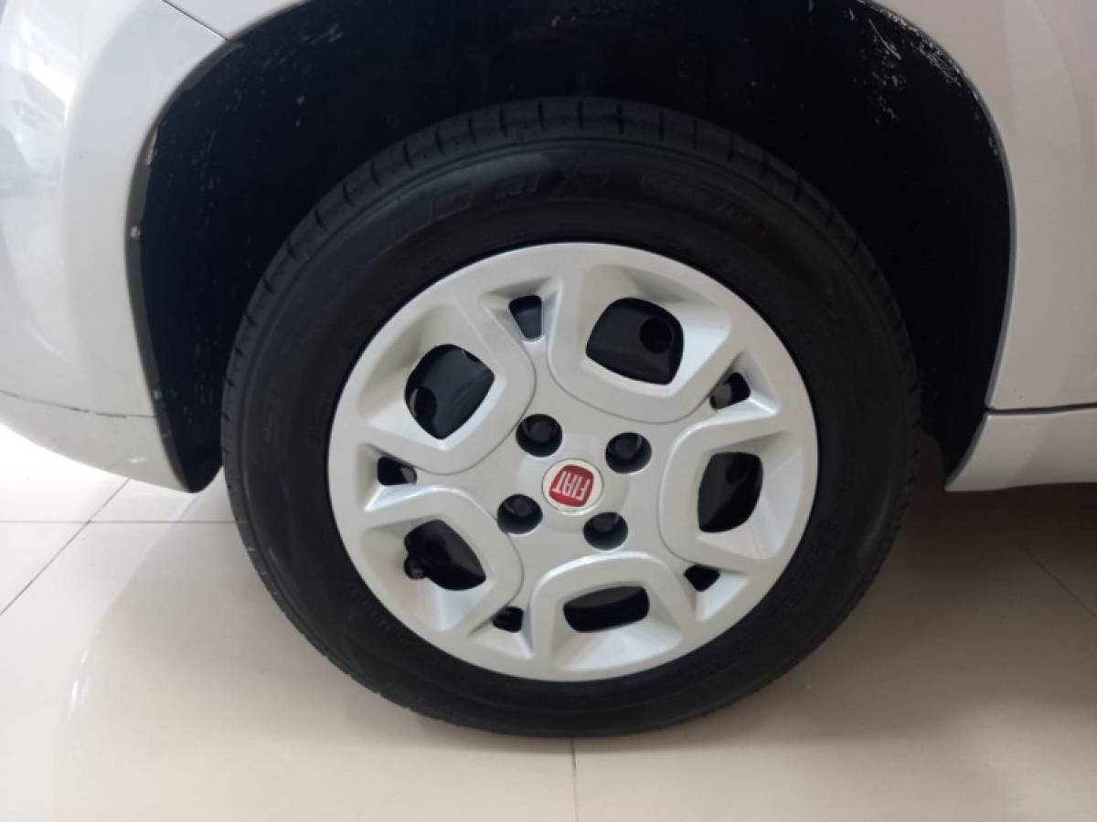 FIAT - UNO - 2010/2011 - Prata - R$ 28.900,00