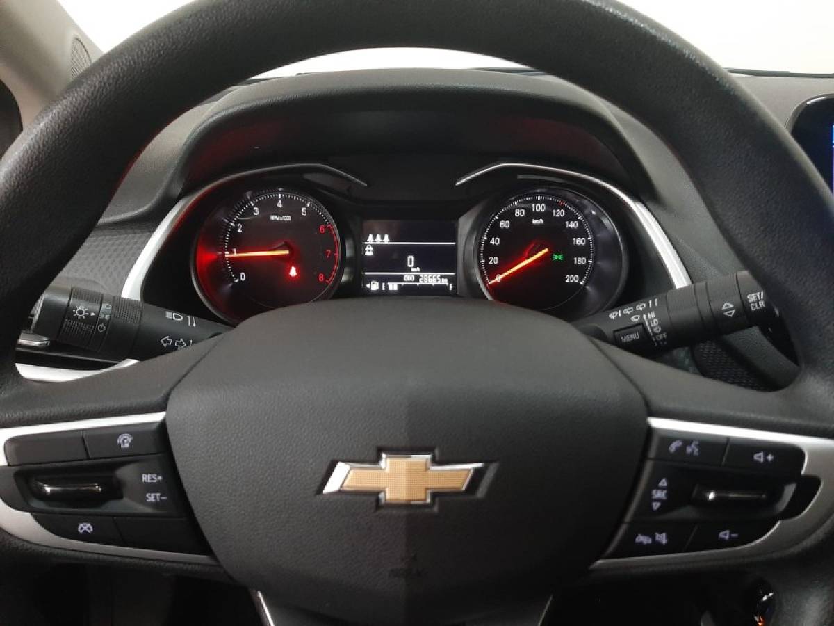 CHEVROLET - ONIX - 2023/2023 - Preta - R$ 75.900,00