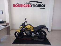 HONDA - CB 300F TWISTER - 2024/2024 - Dourada - R$ 25.900,00