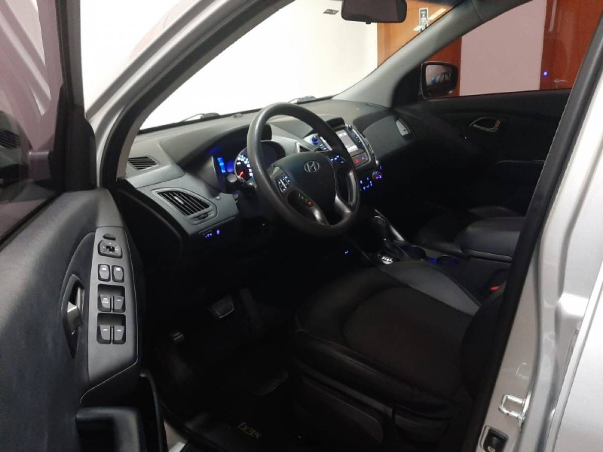 HYUNDAI - IX35 - 2019/2020 - Prata - R$ 95.900,00