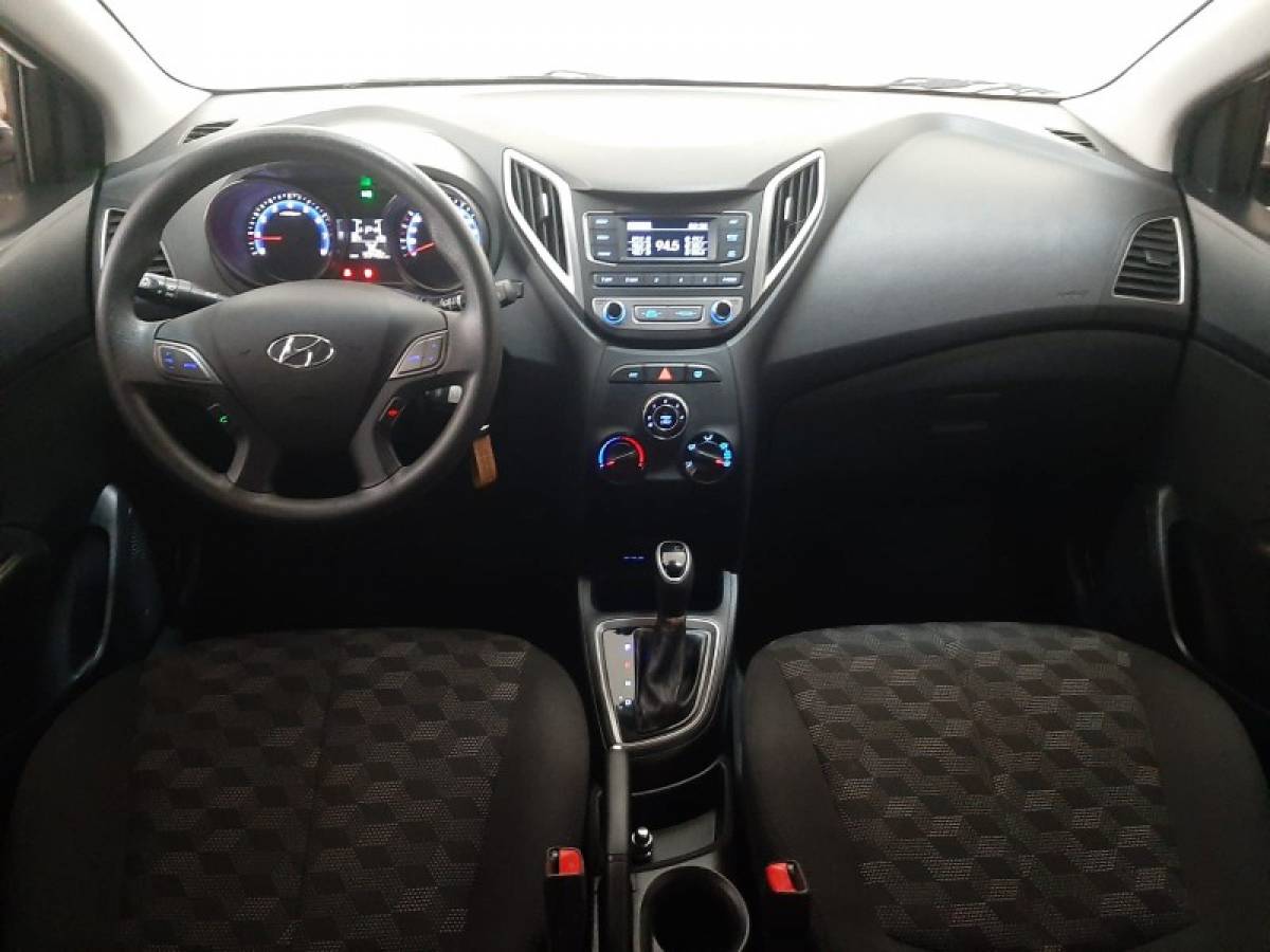 HYUNDAI - HB20 - 2017/2018 - Branca - R$ 64.900,00