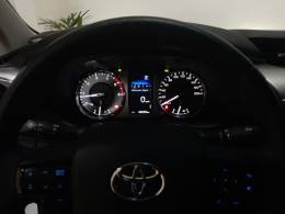 TOYOTA - HILUX - 2022/2022 - Branca - R$ 259.000,00