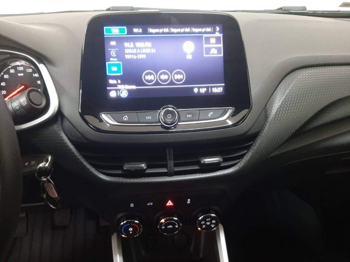 CHEVROLET - ONIX - 2023/2023 - Preta - R$ 75.900,00