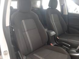 CHEVROLET - TRACKER - 2020/2021 - Branca - R$ 98.900,00